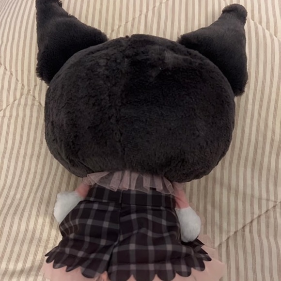Kuromi Round One Plush Chocolate - Picture 3 of 5